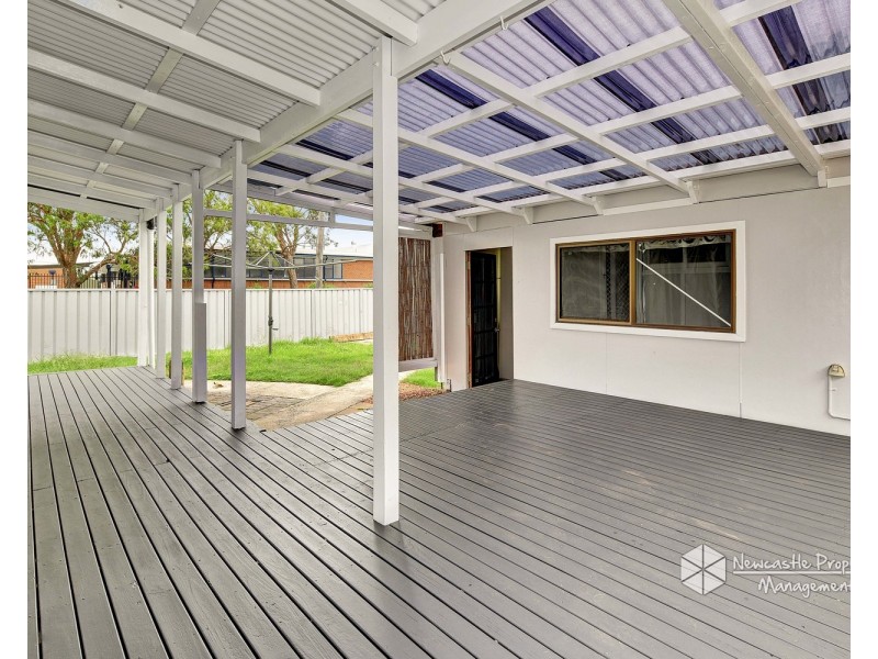 8 George Street, Mayfield East NSW 2304