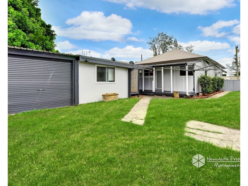 8 George Street, Mayfield East NSW 2304