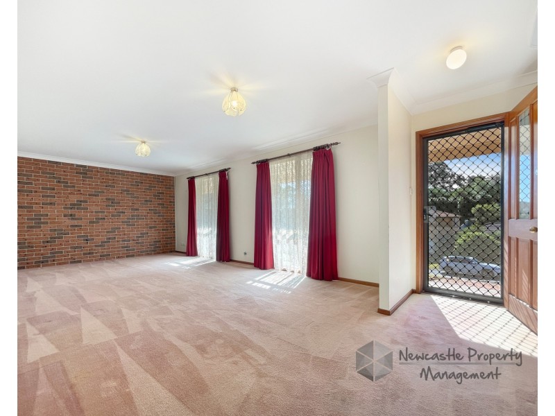 14 Endeavour Close, Woodrising NSW 2284
