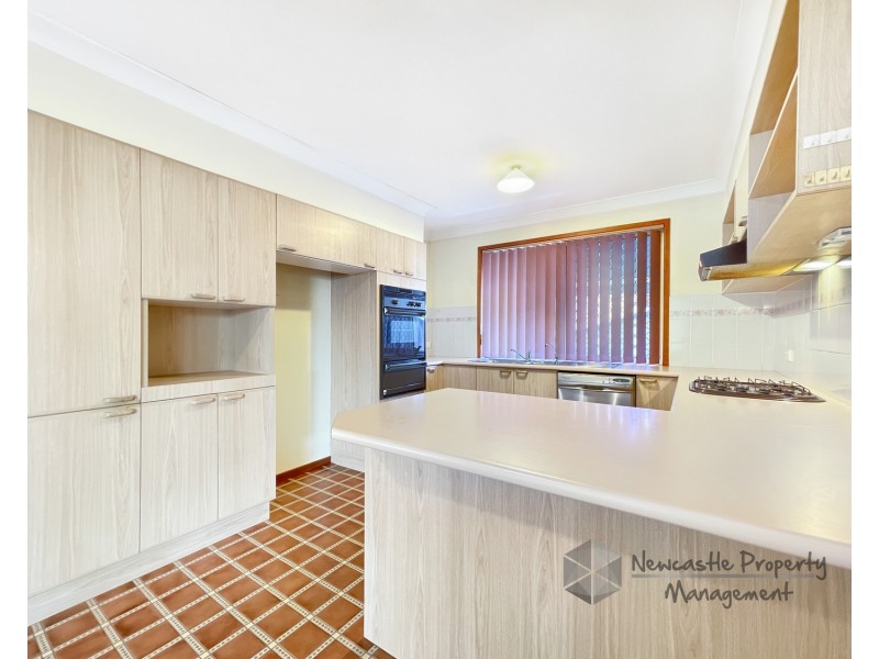 14 Endeavour Close, Woodrising NSW 2284