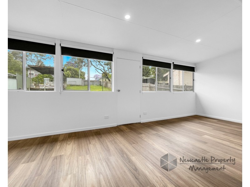 4  Roath Street, Cardiff NSW 2285