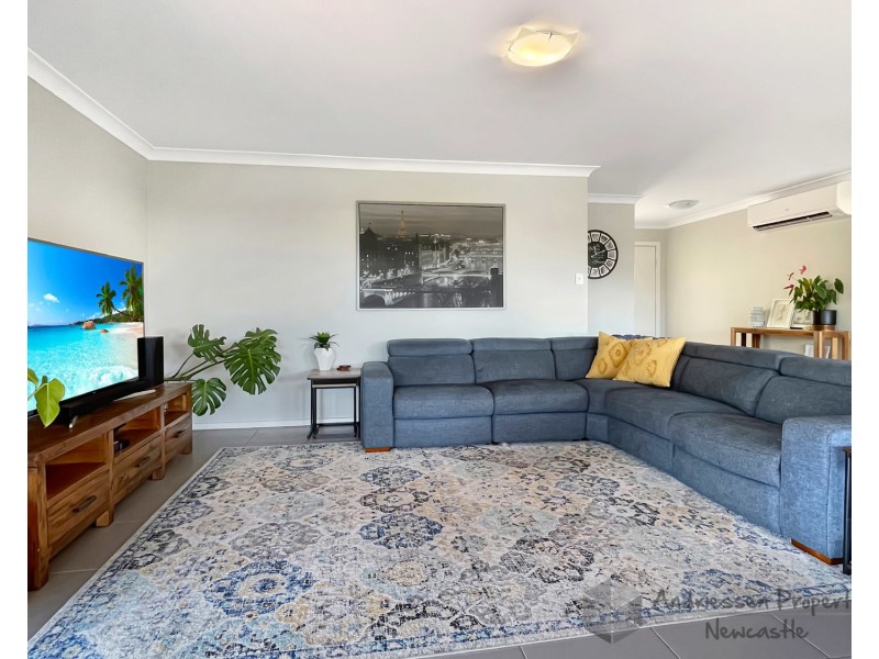 5 Falster Ridge, Cameron Park NSW 2285
