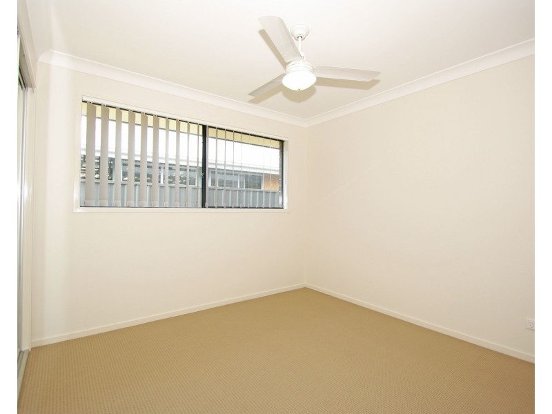 64 Seaside Boulevard, Fern Bay NSW 2295