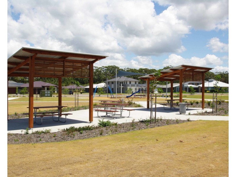 64 Seaside Boulevard, Fern Bay NSW 2295