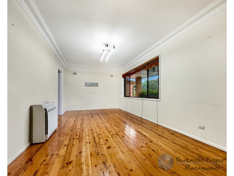 8 Rose Avenue, Glendale NSW 2285