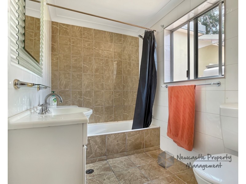 25 Margaret Street, Mayfield East NSW 2304