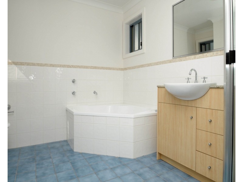 2/87 Hannell Street, Wickham NSW 2293