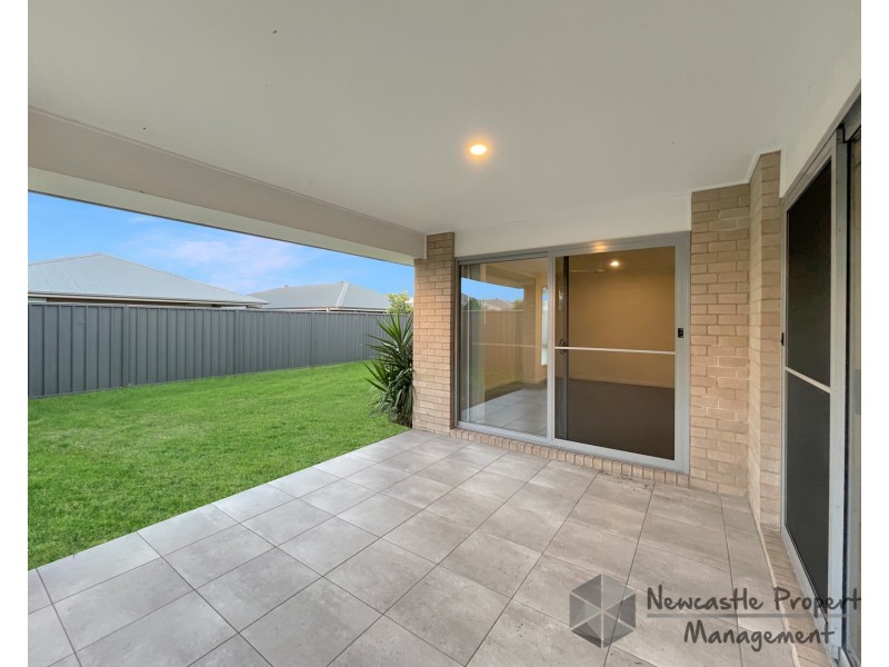 45 Norfolk Street, Fern Bay NSW 2295