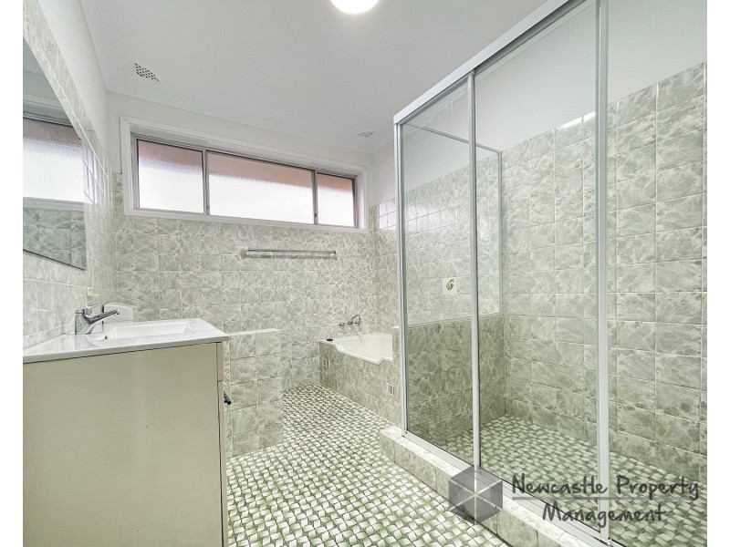 500 The Esplanade, Warners Bay NSW 2282
