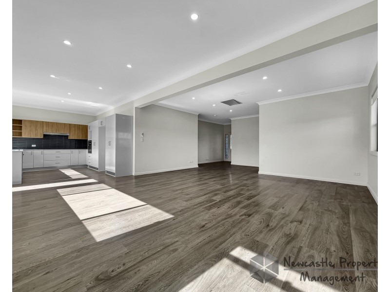 2 Kanundra Street, Belmont North NSW 2280
