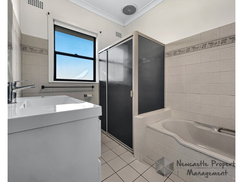 2 Kanundra Street, Belmont North NSW 2280