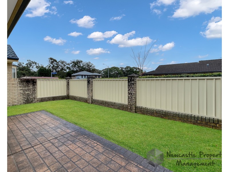 102 Myles Avenue, Warners Bay NSW 2282
