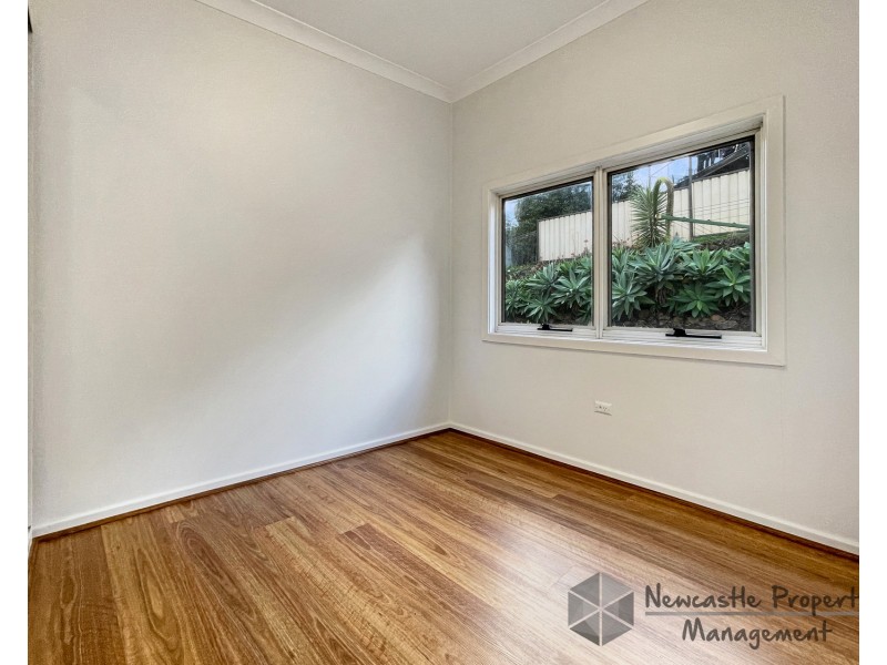 12 Cambridge Drive, Garden Suburb NSW 2289