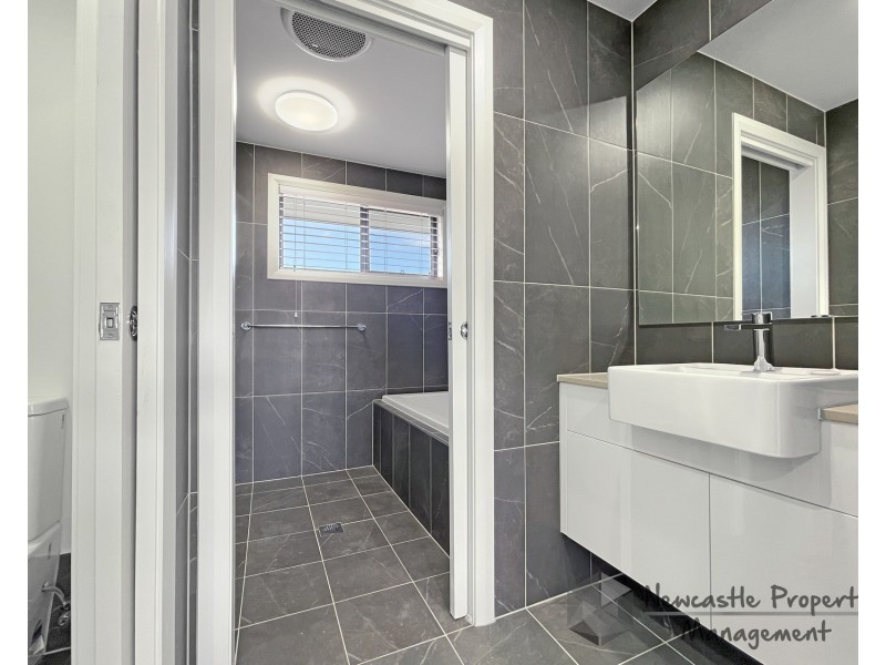 2 Heartwood Drive, Edgeworth NSW 2285