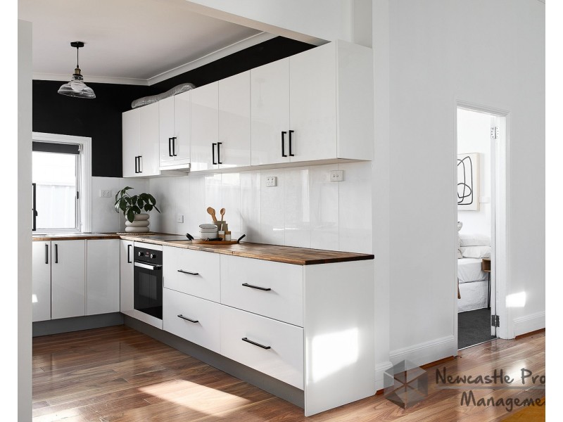 33 Lindsay Street, Hamilton NSW 2303