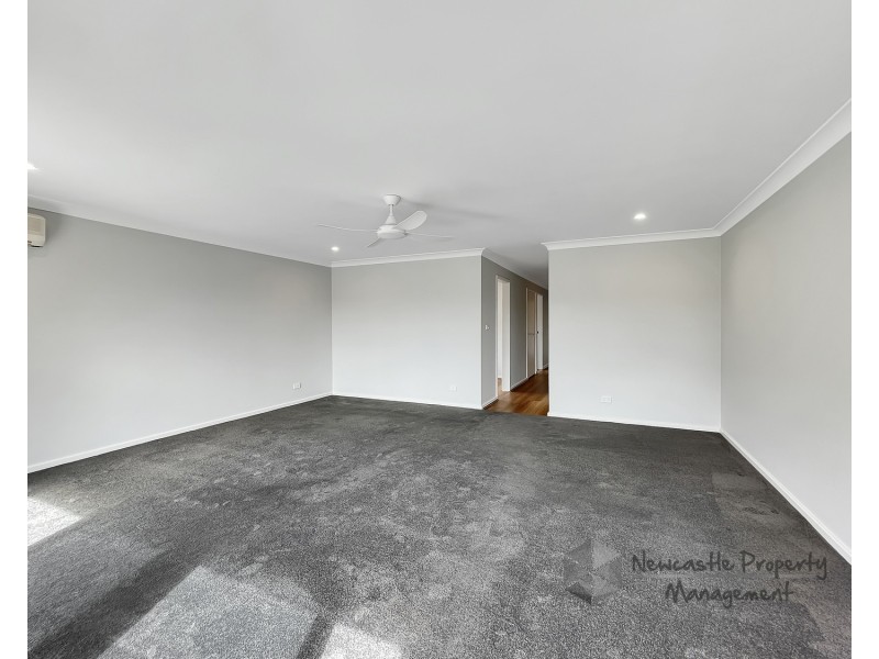 4/54 Allambee Place, Valentine NSW 2280
