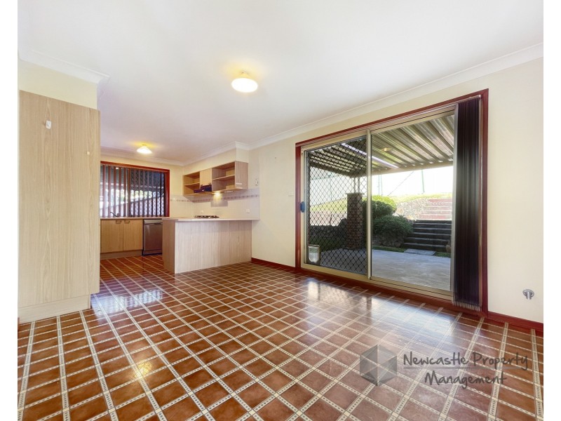 14 Endeavour Close, Woodrising NSW 2284