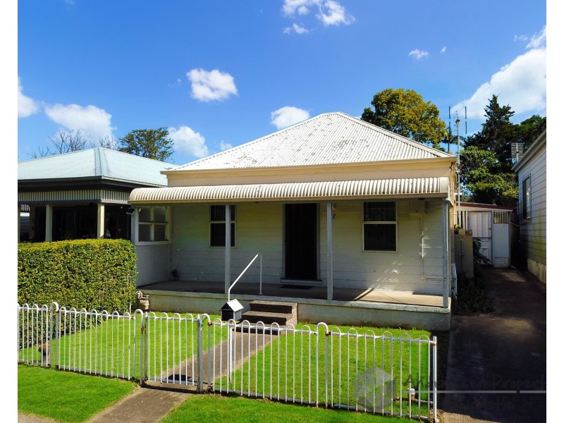17 Boscawen Street, Wallsend NSW 2287