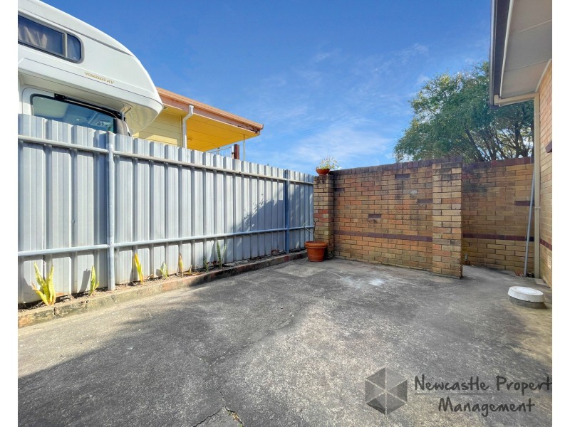 1/2 Bonarius Street, Warners Bay NSW 2282
