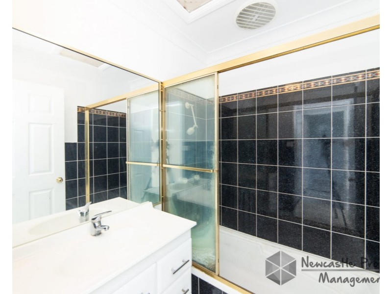 2/110 Michael Street, Jesmond NSW 2299