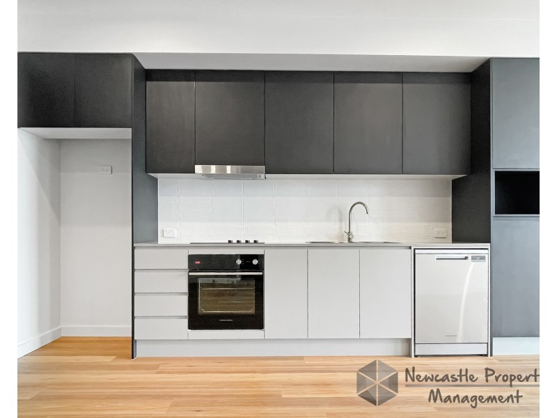 1204/4 Charles Street, Charlestown NSW 2290