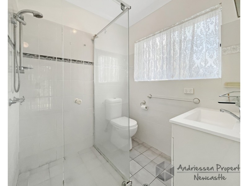 33 Colton Crescent, Lakelands NSW 2282