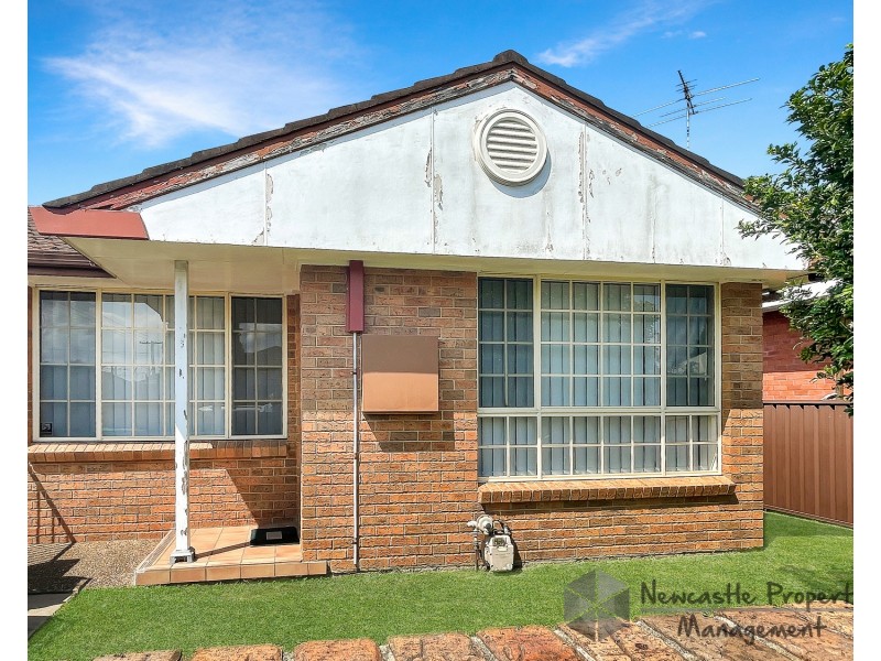 1/3 Teramby Road, Hamilton NSW 2303