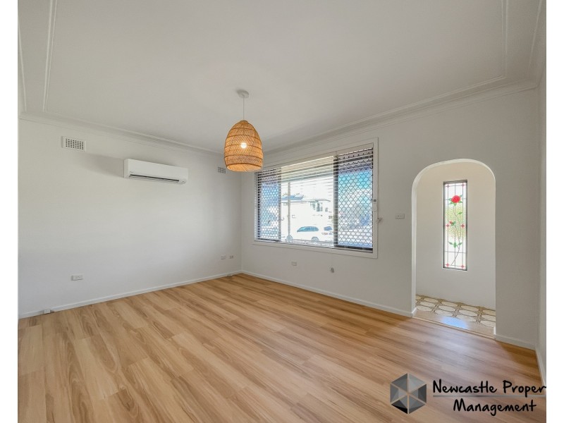 16 Maurie Avenue, Warners Bay NSW 2282