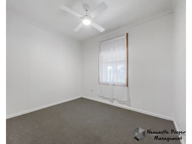 16 Maurie Avenue, Warners Bay NSW 2282