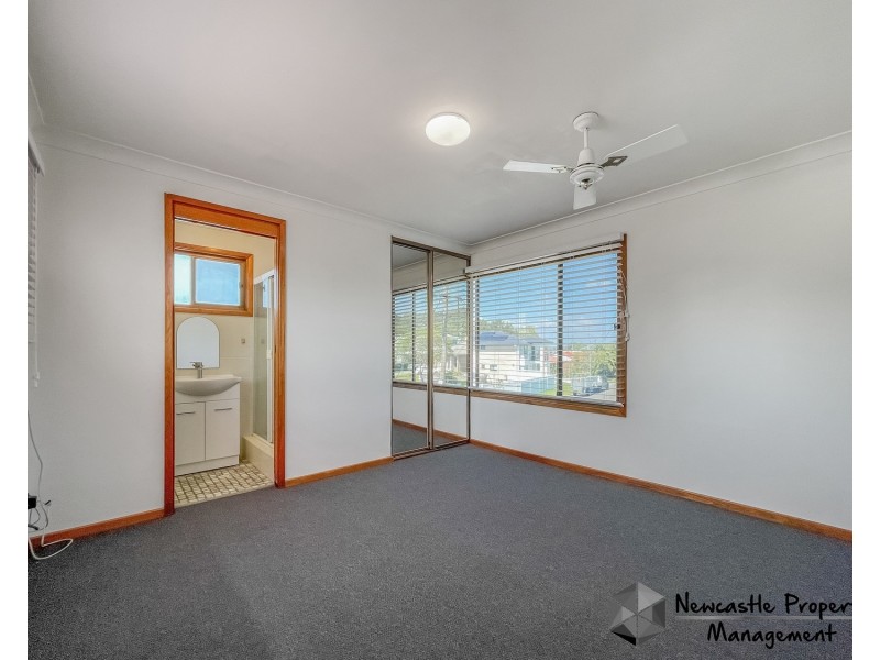 16 Maurie Avenue, Warners Bay NSW 2282