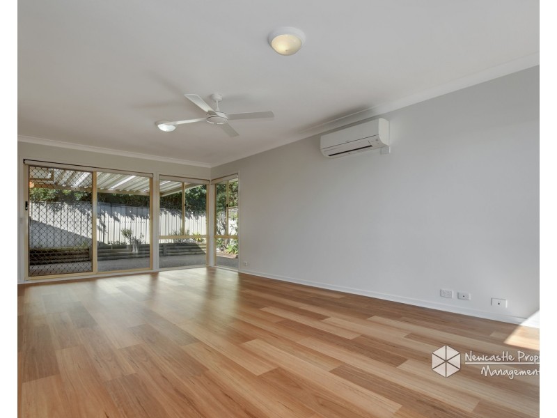 2/2 Baron Close, Valentine NSW 2280
