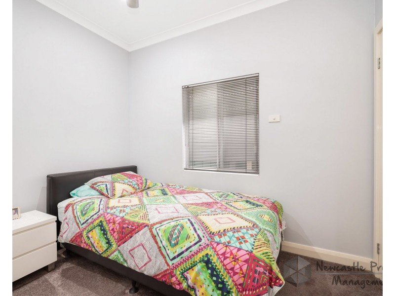 57 Floraville Road, Belmont North NSW 2280