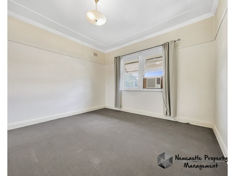 12 Roath Street, Cardiff NSW 2285