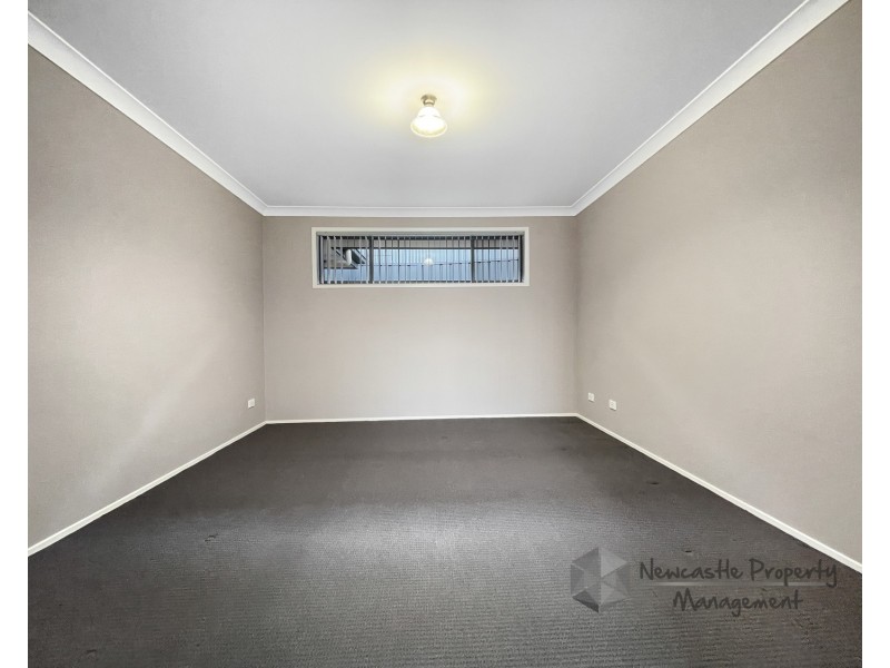 3 Macon Way, Cameron Park NSW 2285