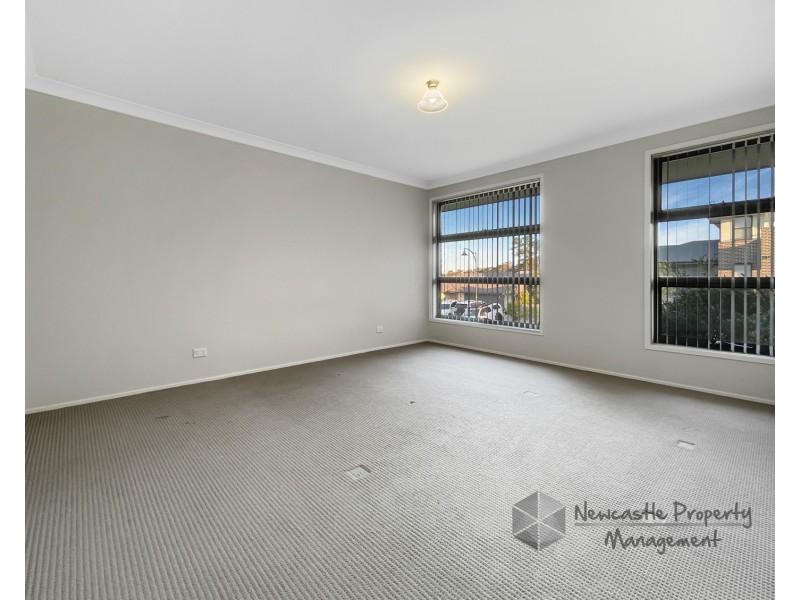 3 Macon Way, Cameron Park NSW 2285