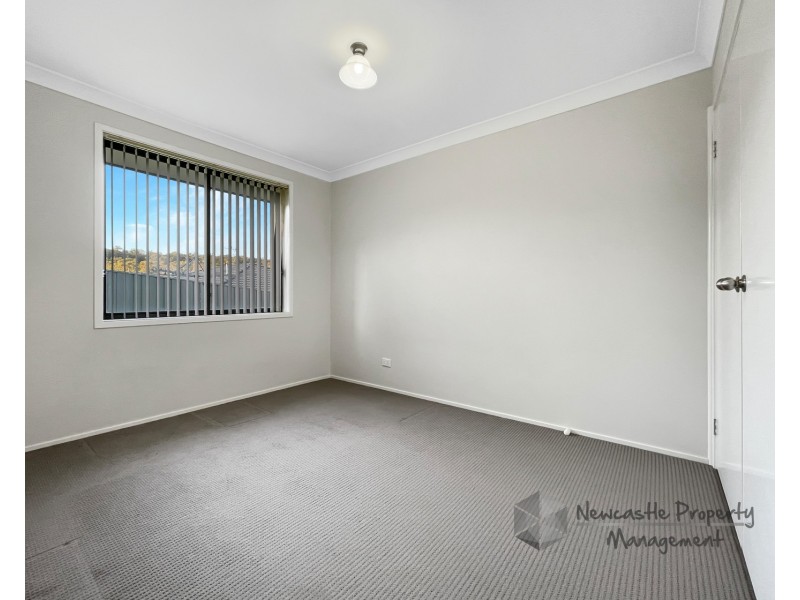 3 Macon Way, Cameron Park NSW 2285