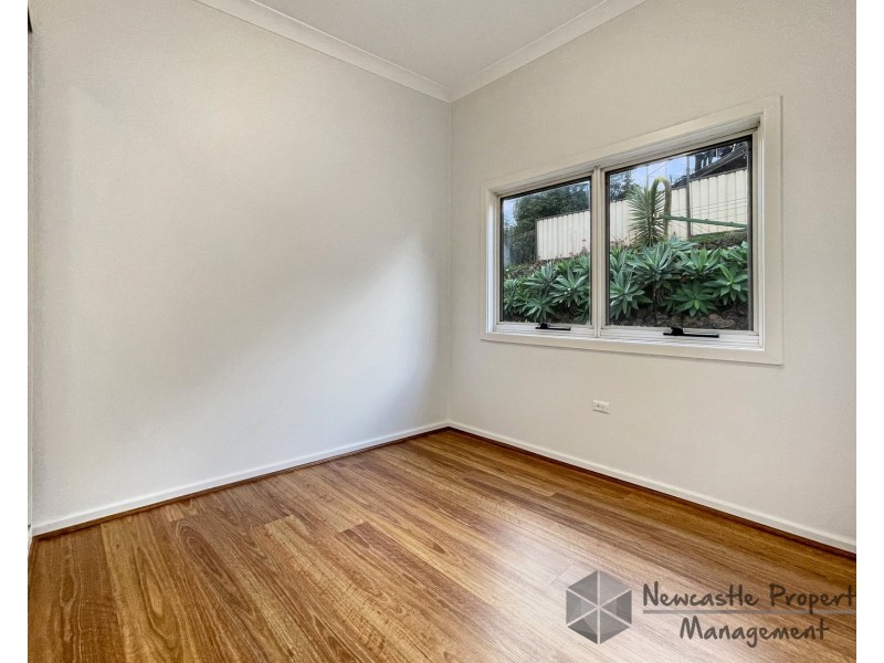 12 Cambridge Drive, Garden Suburb NSW 2289
