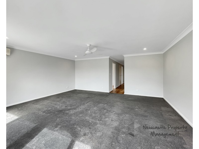 4/54 Allambee Place, Valentine NSW 2280