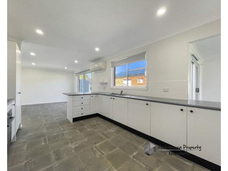 5 Albatross Avenue, Cameron Park NSW 2285
