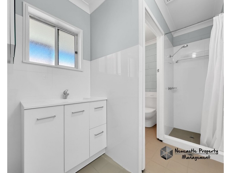 2/2 Bonarius Street, Warners Bay NSW 2282