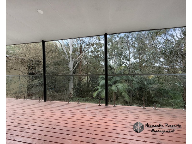 19 Stuart Street, Kotara South NSW 2289