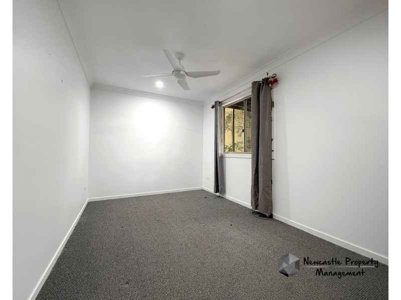 19 Stuart Street, Kotara South NSW 2289