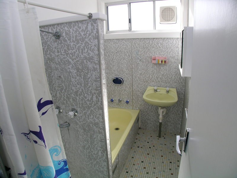 16 Beeson Street, Cardiff South NSW 2285