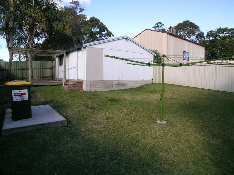 16 Beeson Street, Cardiff South NSW 2285