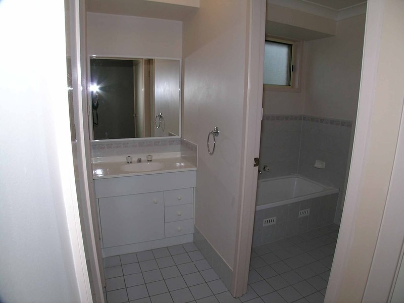 2/544 Main Road, Glendale NSW 2285