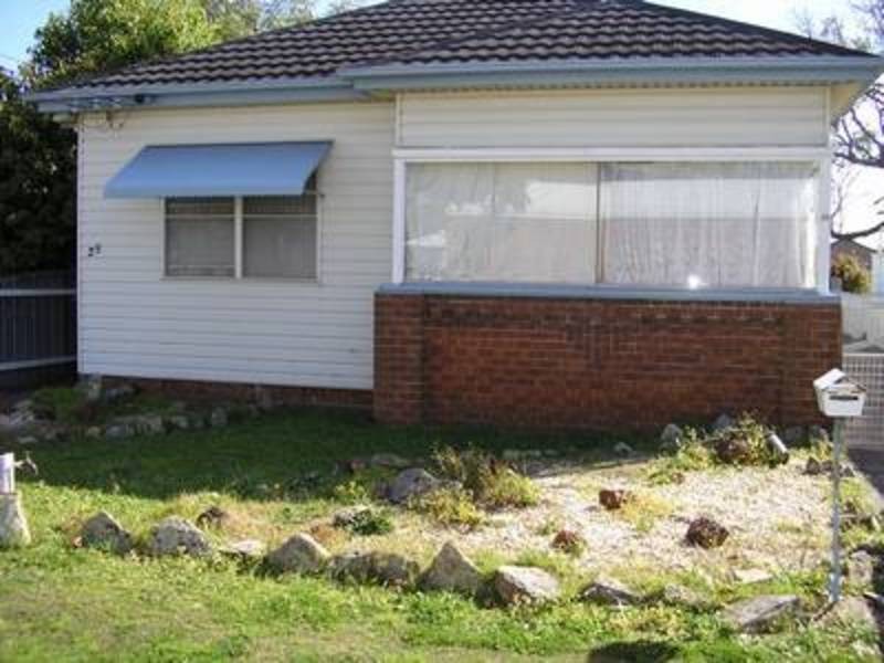 25 Victoria Street, Belmont NSW 2280