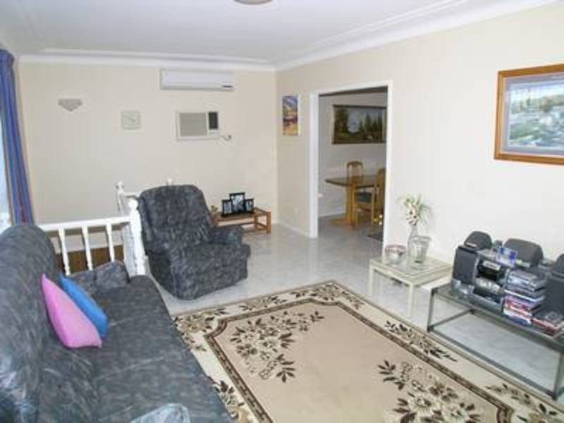 Macquarie Hills NSW 2285