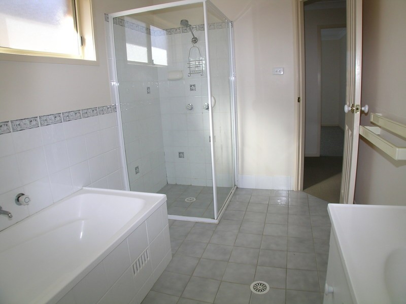 5 Toucan Close, Cameron Park NSW 2285