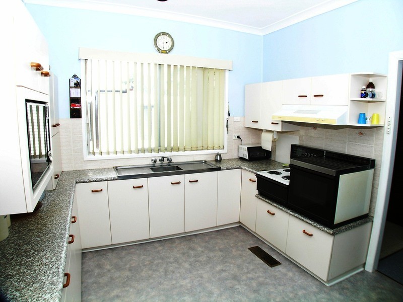 13 Fifth Street, Cardiff NSW 2285