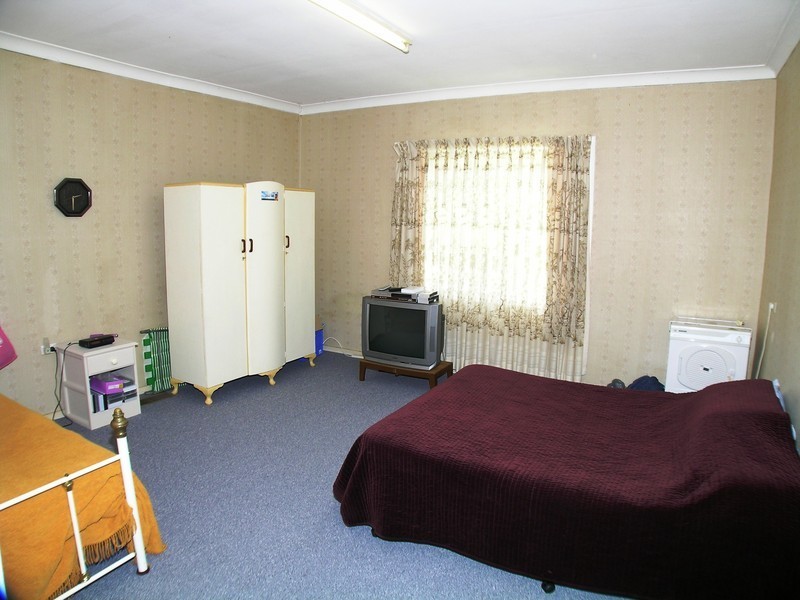 13 Fifth Street, Cardiff NSW 2285